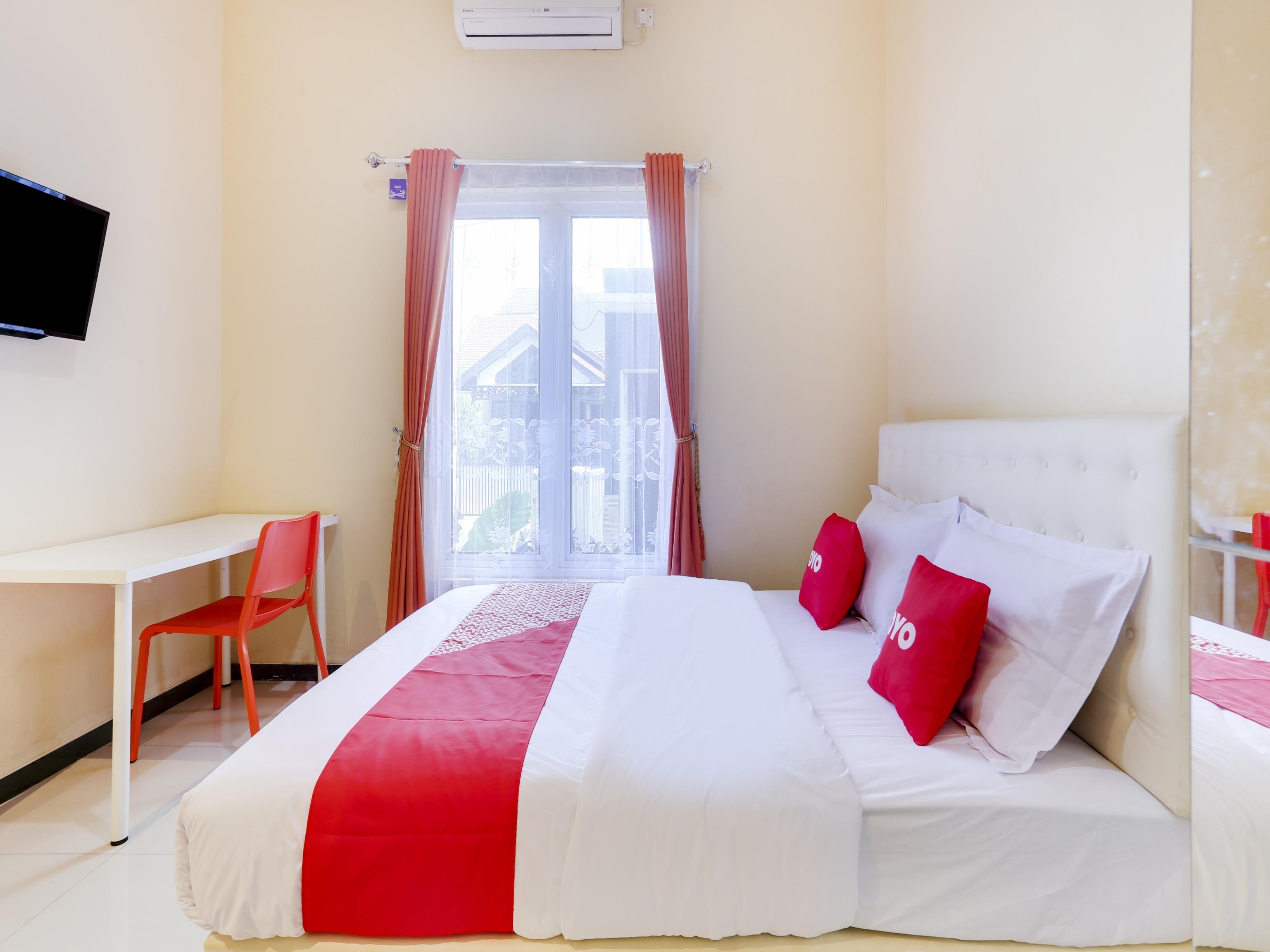 Capital O 3971 Griya Loka Syariah 1 Sampangan Hotel